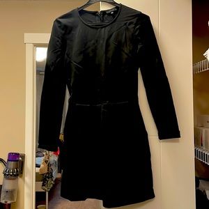 Semi formal black dress,has pockets on both sides